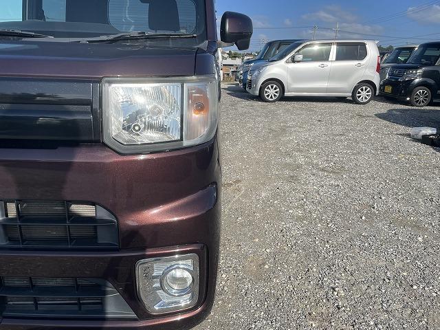 ライト類もしっかり真心を込めて磨いています!目が透き通っているとかっこよく見えますよね♪