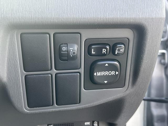 ロードサービスもおまかせください!レッカー、レンタカー貸出致します。レスキュー専用受付ダイヤルございます!異音、ランプがついた等小さなお困りごとでもいつでもお電話ください!