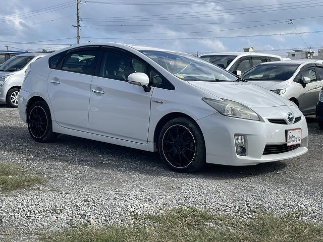 ロードサービスもおまかせください!レッカー、レンタカー貸出致します。レスキュー専用受付ダイヤルございます!異音、ランプがついた等小さなお困りごとでもいつでもお電話ください!