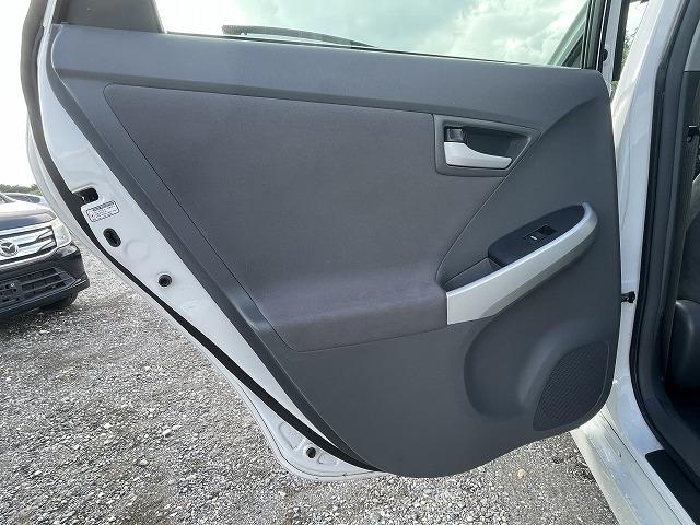 ライト類もしっかり真心を込めて磨いています!目が透き通っているとかっこよく見えますよね♪