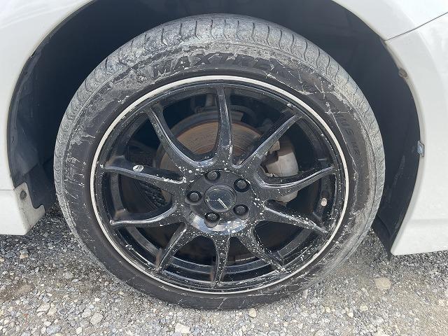 万が一の事故でも対応がよい任意保険も弊社で取り扱っておりますので、是非ご相談下さい。