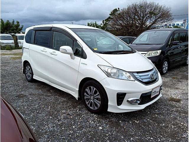 ロードサービスもおまかせください！レッカー、レンタカー貸出致します。レスキュー専用受付ダイヤルございます！異音、ランプがついた等小さなお困りごとでもいつでもお電話ください！