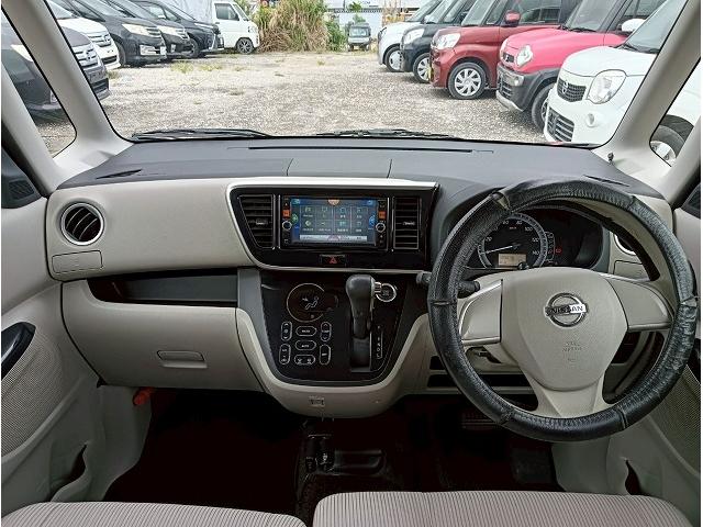 内装や外装も隅々までクリーニングしてからご納車致します♪　中古車でも安心綺麗（＊’▽’）格安で整備済みのオススメの一台！！