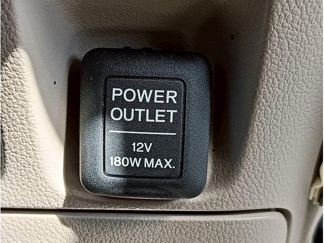 万が一の事故でも対応がよい任意保険も弊社で取り扱っておりますので、是非ご相談下さい。