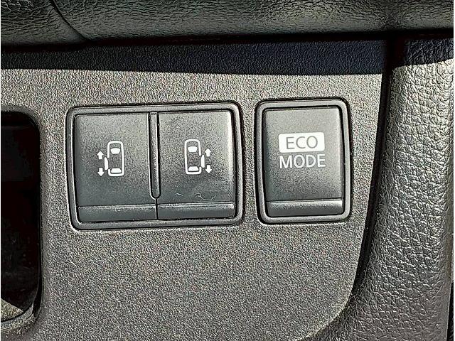 営業時間　９時〜１８時　連絡を頂ければ時間外も対応いたします。スタッフ一同心よりお待ちしております。