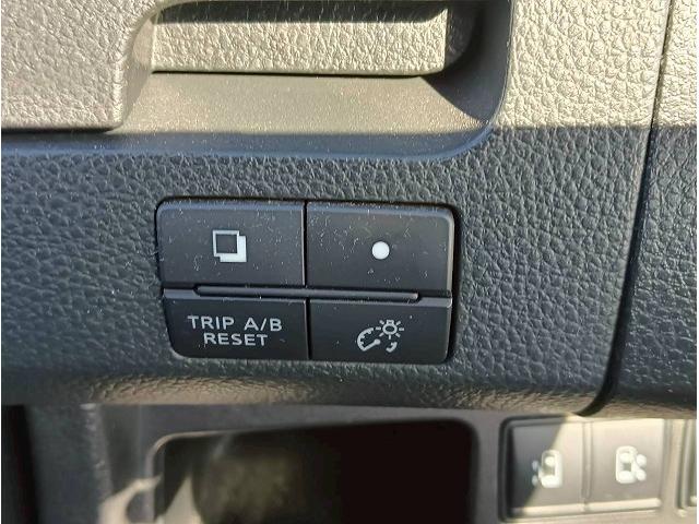 万が一の事故でも対応がよい任意保険も弊社で取り扱っておりますので、是非ご相談下さい。