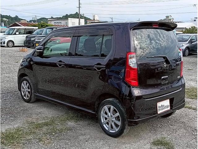 ☆任意保険・車両保証もお任せください☆万が一の事故、故障の時でも大丈夫！手厚いサービスが自慢の保険、保証取り扱っております！お気軽にご相談ください！