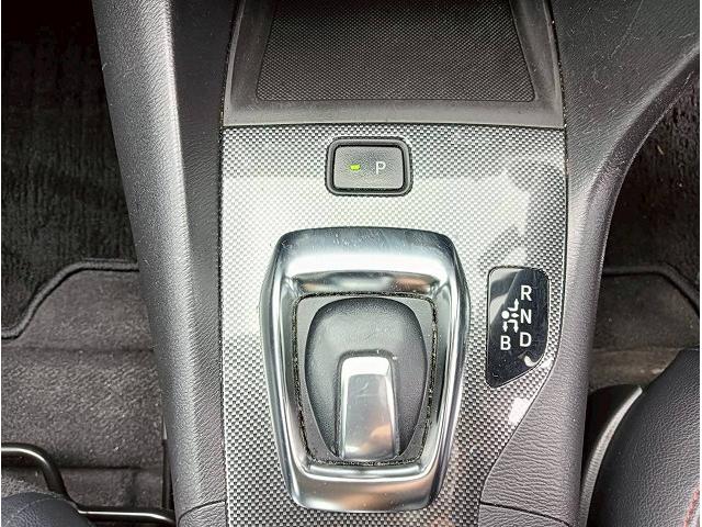 �������̂��q�l���劽�}���r�f�I�ʘb�ł̎ԗ���Ԋm�F�A����]�̂��q�l�ɂ͓���������肢�����܂��̂ł��C�y�ɂ��\���t�����������I