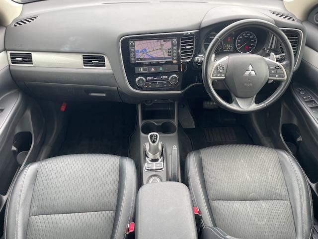 ＥＶ派生型の「プラグインハイブリッドＥＶシステム」を搭載した「アウトランダーＰＨ