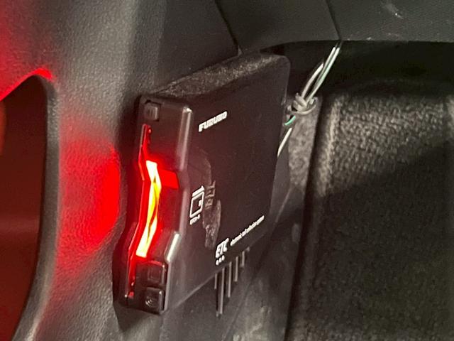 高速道路をスムーズに利用できる【ＥＴＣ】搭載。納車後すぐに長距離ドライブ可能です♪