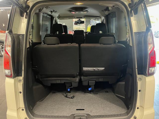 セレナ ハイウェイスター Vセレクション 県内買取直販車両! 360度カメラ ハンズフリーパワスラ クリアランスソナー ETC ドラレコ 純正16インチアルミホイール 革巻ステアリング 9インチアルパインナビ フリップダウンモニター(7枚目)