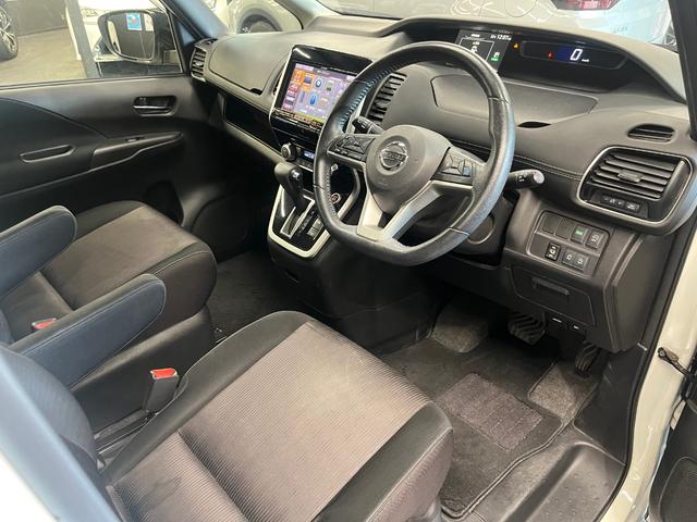 セレナ ハイウェイスター Vセレクション 県内買取直販車両! 360度カメラ ハンズフリーパワスラ クリアランスソナー ETC ドラレコ 純正16インチアルミホイール 革巻ステアリング 9インチアルパインナビ フリップダウンモニター(12枚目)