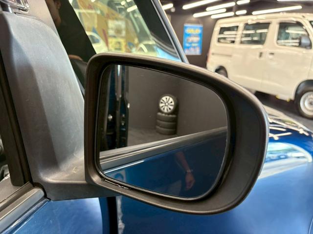 ユーポス豊見城店は軽自動車からコンパクトカー、ミニバン、スポーツカーまで様々な車種を取り揃えております。お客様の希望車種が見つからなくても全国から車両を探せます。お気軽にお問合せ下さい。