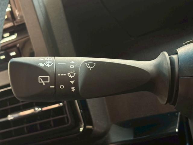 気になる月々のローン支払シュミレーションはその場でお伝えでき、審査も短時間で結果が分かります。その他様々なオプションやサービスで満足できるように担当スタッフが頑張りますので是非ご来店下さい。