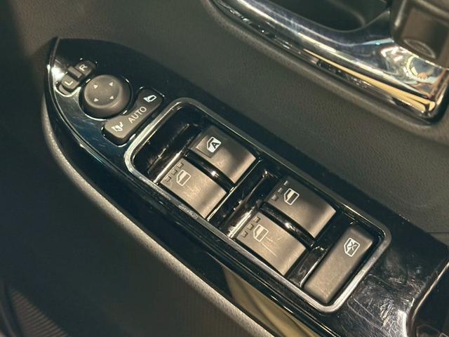 気になる月々のローン支払シュミレーションはその場でお伝えでき、審査も短時間で結果が分かります。その他様々なオプションやサービスで満足できるように担当スタッフが頑張りますので是非ご来店下さい。