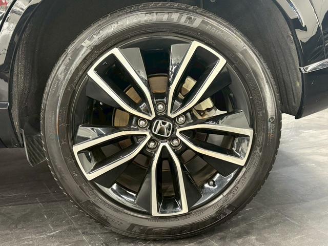 ユーポス豊見城店は軽自動車からコンパクトカー、ミニバン、スポーツカーまで様々な車種を取り揃えております。お客様の希望車種が見つからなくても全国から車両を探せます。お気軽にお問合せ下さい。