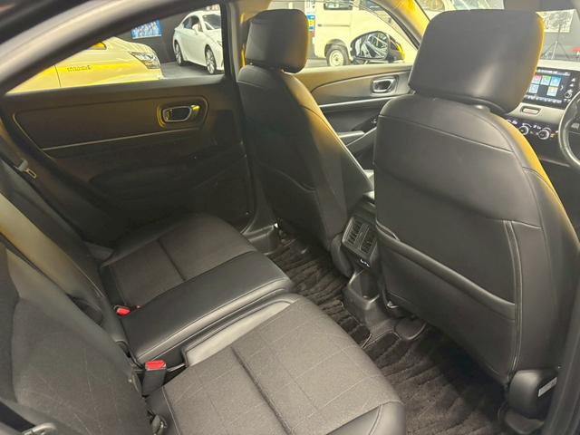 気になる月々のローン支払シュミレーションはその場でお伝えでき、審査も短時間で結果が分かります。その他様々なオプションやサービスで満足できるように担当スタッフが頑張りますので是非ご来店下さい。