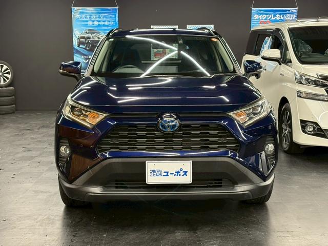 トヨタの人気ＳＵＶ　ＲＡＶ４入庫致しました。