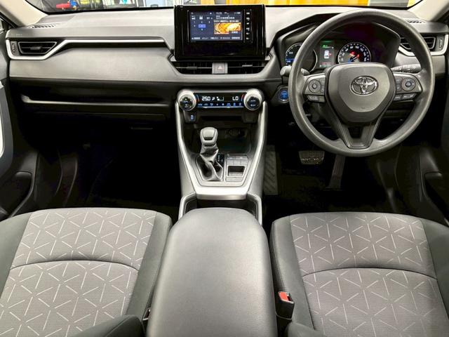 荷物の形や大きさに応じた使い方ができるラゲージスペースを実現。