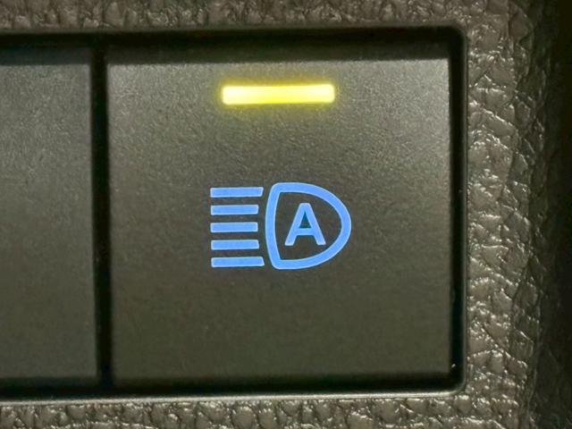 ユーポス豊見城店は軽自動車からコンパクトカー、ミニバン、スポーツカーまで様々な車種を取り揃えております。お客様の希望車種が見つからなくても全国から車両を探せます。お気軽にお問合せ下さい。