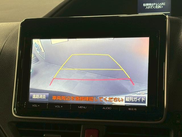 ヴォクシー ＺＳ　フリップダウンモニター　純正ＳＤナビ　バックモニター　アイドリングストップ　ステアリングスイッチ　ドライブレコーダー　両側パワースライドドア　スマートキー　ＥＴＣ　県内買取車両　保証対象車両（5枚目）