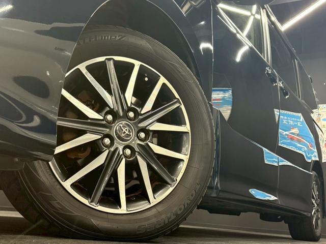 ヴォクシー ＺＳ　フリップダウンモニター　純正ＳＤナビ　バックモニター　アイドリングストップ　ステアリングスイッチ　ドライブレコーダー　両側パワースライドドア　スマートキー　ＥＴＣ　県内買取車両　保証対象車両（20枚目）