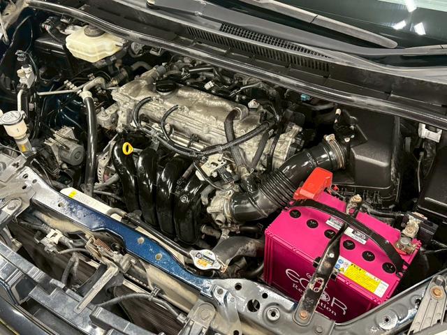 ヴォクシー ＺＳ　フリップダウンモニター　純正ＳＤナビ　バックモニター　アイドリングストップ　ステアリングスイッチ　ドライブレコーダー　両側パワースライドドア　スマートキー　ＥＴＣ　県内買取車両　保証対象車両（21枚目）