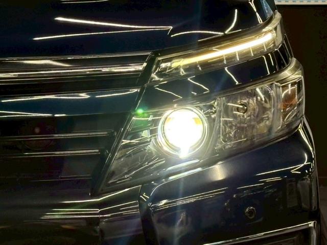 ヴォクシー ＺＳ　フリップダウンモニター　純正ＳＤナビ　バックモニター　アイドリングストップ　ステアリングスイッチ　ドライブレコーダー　両側パワースライドドア　スマートキー　ＥＴＣ　県内買取車両　保証対象車両（25枚目）