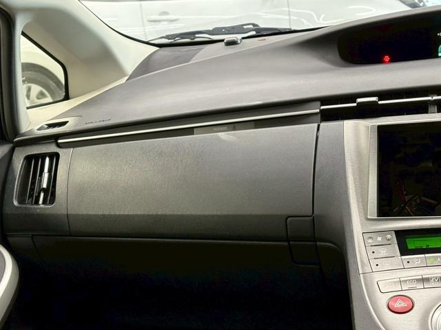 ユーポス豊見城店は軽自動車からコンパクトカー、ミニバン、スポーツカーまで様々な車種を取り揃えております。お客様の希望車種が見つからなくても全国から車両を探せます。お気軽にお問合せ下さい。