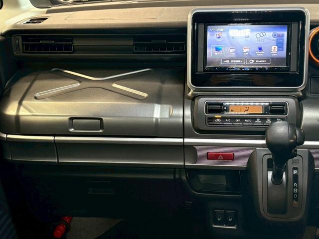 ユーポス豊見城店は軽自動車からコンパクトカー、ミニバン、スポーツカーまで様々な車種を取り揃えております。お客様の希望車種が見つからなくても全国から車両を探せます。お気軽にお問合せ下さい。