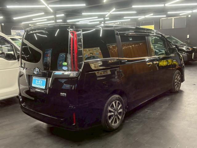 ユーポス豊見城店は軽自動車からコンパクトカー、ミニバン、スポーツカーまで様々な車種を取り揃えております。お客様の希望車種が見つからなくても全国から車両を探せます。お気軽にお問合せ下さい。
