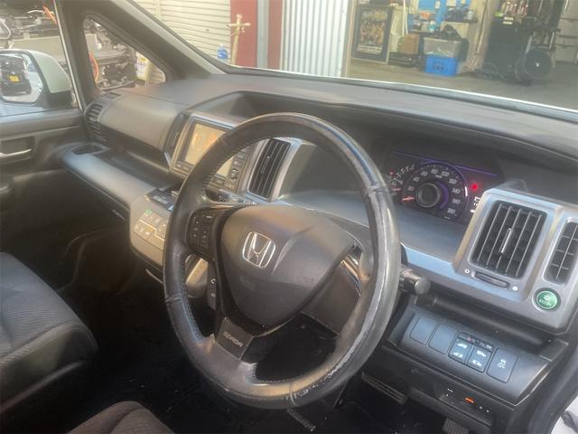 この度は当店のお車をご覧になっていただき、誠にありがとうございます。じっくり現車確認して頂けるよう、ご準備を致します！