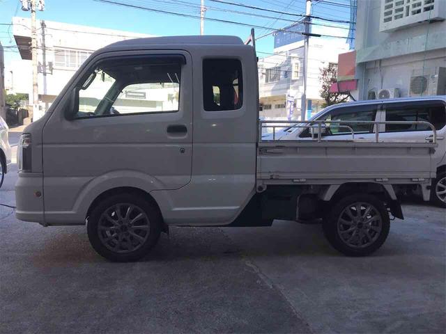 スーパーキャリイ 　ＡＴ　衝突被害軽減システム　アルミホイール　エアコン　運転席エアバッグ　助手席エアバッグ（8枚目）