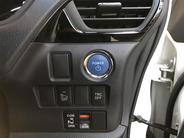 エスクァイア ハイブリッドＸｉ　ドライブレコーダー　ＥＴＣ　バックカメラ　ナビ　両側スライド・片側電動　オートライト　ＬＥＤヘッドランプ　スマートキー　電動格納ミラー　３列シート　ＣＶＴ　アルミホイール　盗難防止システム（7枚目）