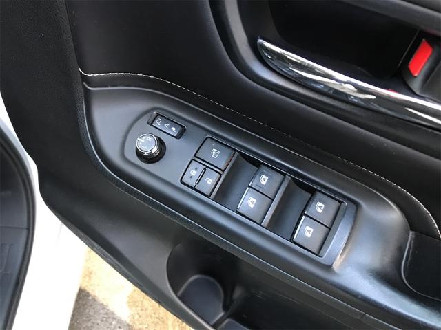 エスクァイア ハイブリッドＸｉ　ドライブレコーダー　ＥＴＣ　バックカメラ　ナビ　両側スライド・片側電動　オートライト　ＬＥＤヘッドランプ　スマートキー　電動格納ミラー　３列シート　ＣＶＴ　アルミホイール　盗難防止システム（11枚目）