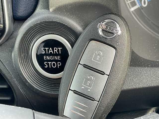 【インテリキー】車内へのアクセスやエンジン始動が楽々に行える今や必須アイテムのキー複製防止の「イモビライザー」まで備わっております。