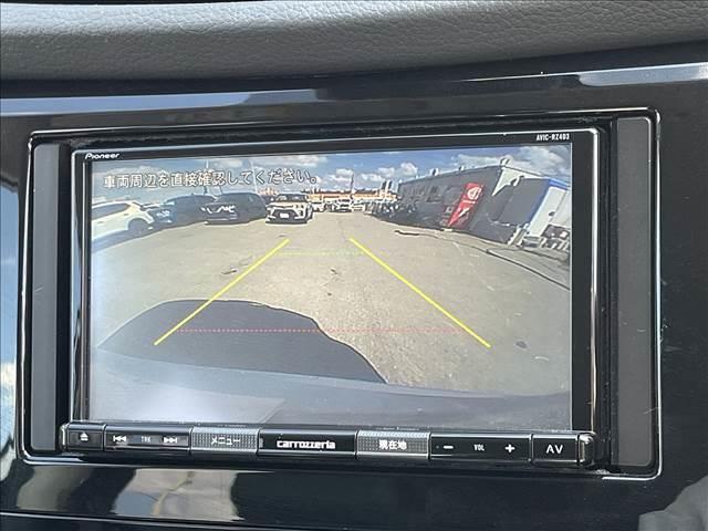 バックカメラ装備で駐車時も安心ですね。