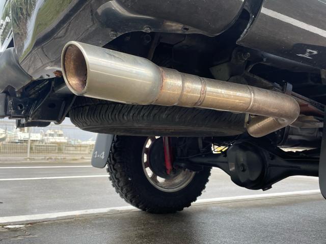 タコマ ダブルキャブ　ＳＲ５　Ｖ６・パートタイム４ＷＤ・リフトアップ・ナビ・Ｂｌｕｅｔｏｏｔｈ・ＥＴＣ・バックカメラ・牽引（16枚目）