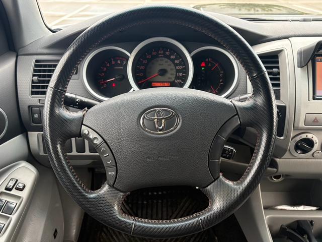 タコマ ダブルキャブ　ＳＲ５　Ｖ６・パートタイム４ＷＤ・リフトアップ・ナビ・Ｂｌｕｅｔｏｏｔｈ・ＥＴＣ・バックカメラ・牽引（29枚目）