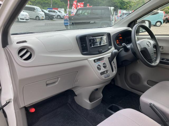 当店のお車をご覧いただきましてありがとうございます。お車についてのご質問やお見積りのご依頼、ご購入にあたってのご相談などお気軽にお問い合わせ下さい!