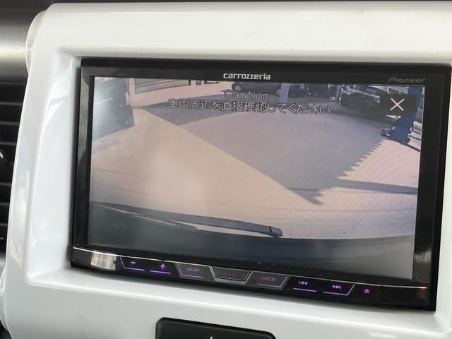 バックカメラ装備。駐車が苦手な方には欠かせません。