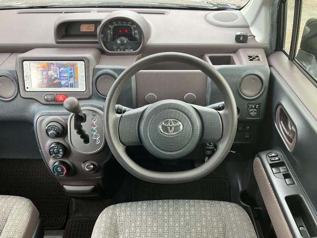 ハンドルの状態が悪いと運転に集中できませんよね。こちらの車、お気軽にお問い合わせください。