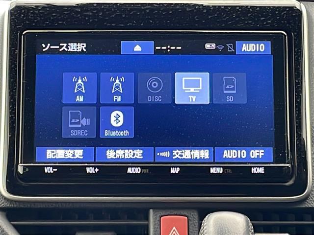 ヴォクシー ＺＳ　煌ＩＩ　純正９インチナビ　フリップダウンモニター　フルセグＴＶ　ＤＶＤ　ＣＤ　ｂｌｕｅｔｏｏｔｈ　バックカメラ　両側パワースライドドア　ＥＴＣ　コーナーセンサー　ＬＥＤヘッドライト　トヨタセーフティーセンス