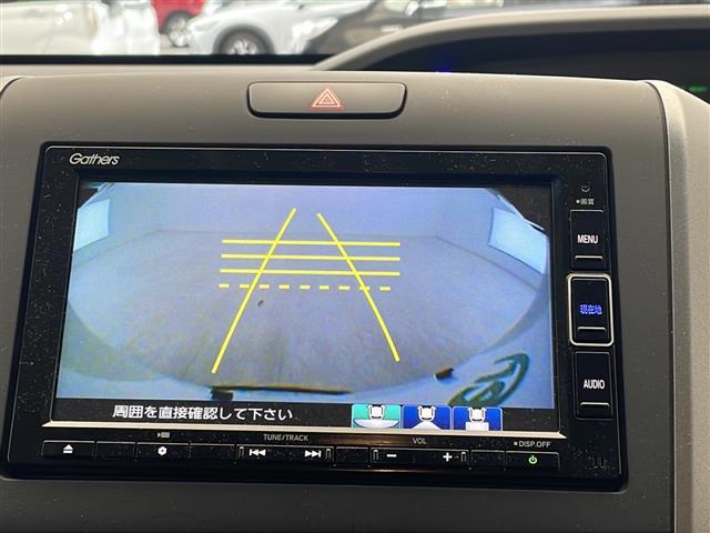 【　バックカメラ　】便利なバックカメラ装備で安全確認を頂けます。駐車が苦手な方にもオススメな便利機能です♪