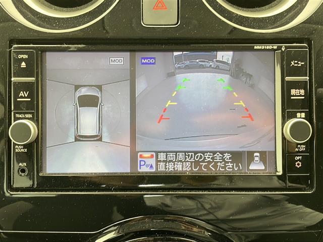 【　全方位カメラ　】上から見下ろしたように駐車が可能です。安心して縦列駐車も可能です♪