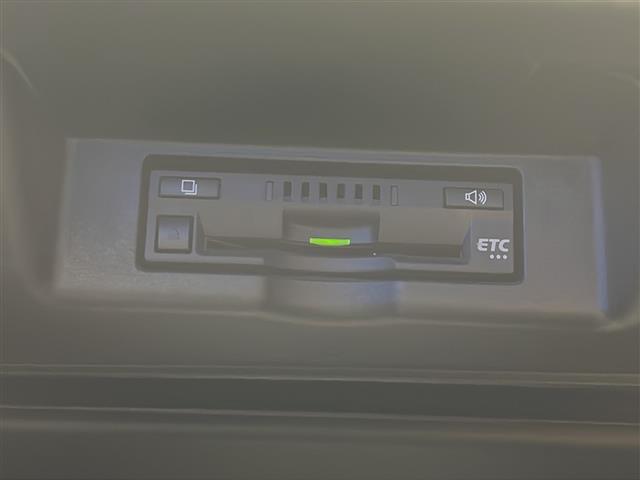 【　ＥＴＣ　】今やカーライフにおける重要性はナビにも匹敵するのではないでしょうか？セットアップを行うことで利用可能になります！