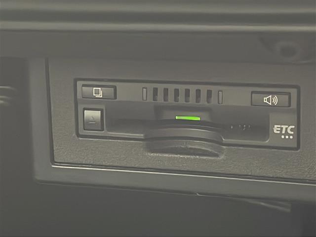 【　ＥＴＣ　】今やカーライフにおける重要性はナビにも匹敵するのではないでしょうか？セットアップを行うことで利用可能になります！