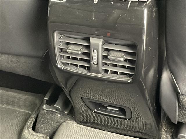 店舗にて現車の確認もいただけますので、お電話で在庫のご確認の上是非ご来店くださいませ!!!