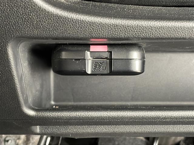 【 ドライブレコーダー 】運転中の記録を残します。事故などを起こした起こされた時の証拠を残します。