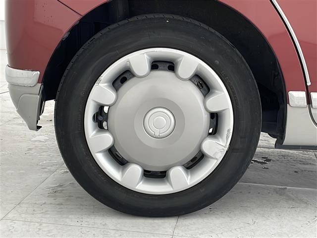 【タイヤ・ホイール】足回りもかっこよく決まってます。社外のアルミやスタッドレスタイヤも取り扱いございますドレスアップもカスタマイズもお任せください。